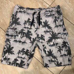 Palm Tree Print Cargo Shorts